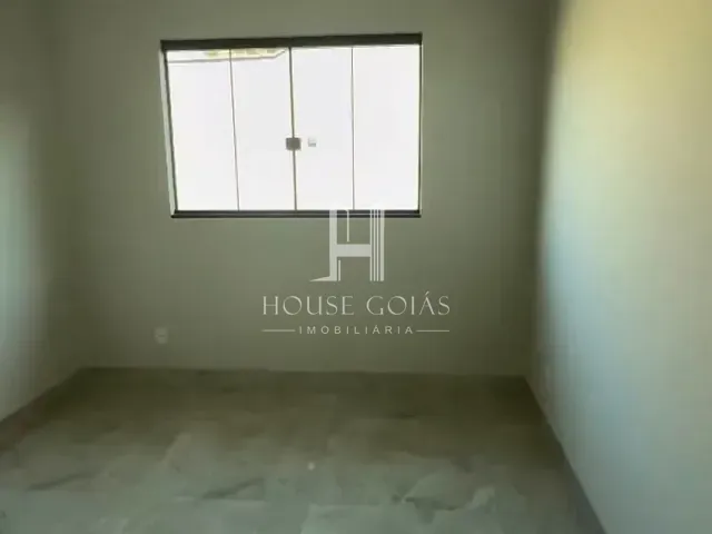 Casa com 216m² 3 quartos e 2 banheiros, à venda, no bairro Residencial Jardim Canedo III em Senador Canedo