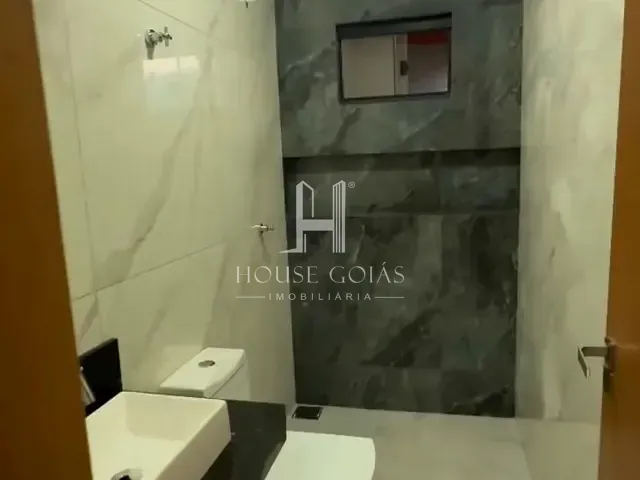 Casa com 216m² 3 quartos e 2 banheiros, à venda, no bairro Residencial Jardim Canedo III em Senador Canedo