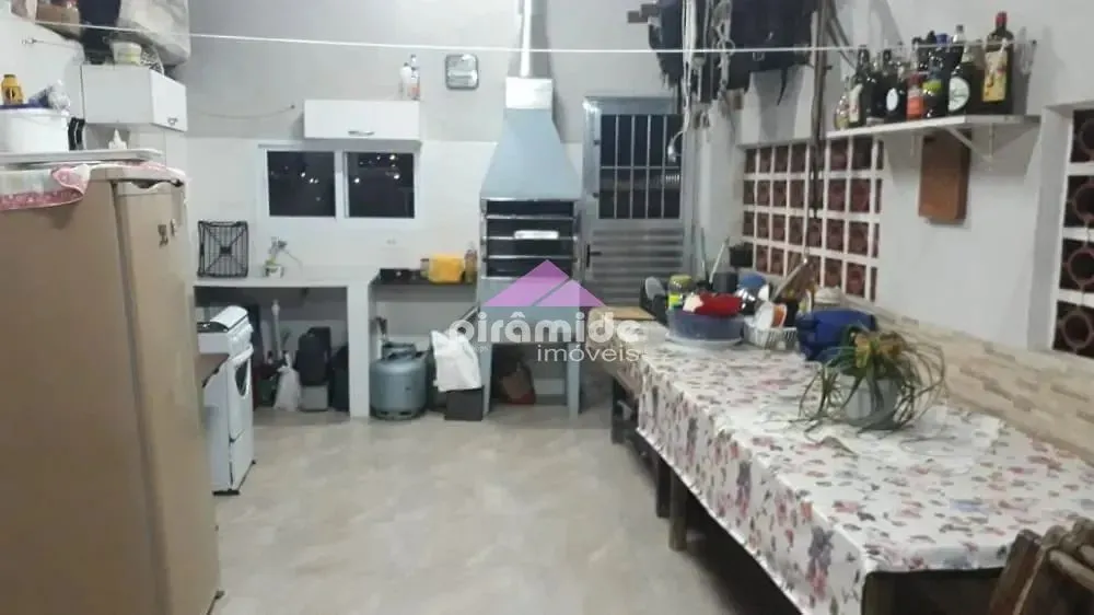 Casa, 2 quartos, 184 m² - Foto 3