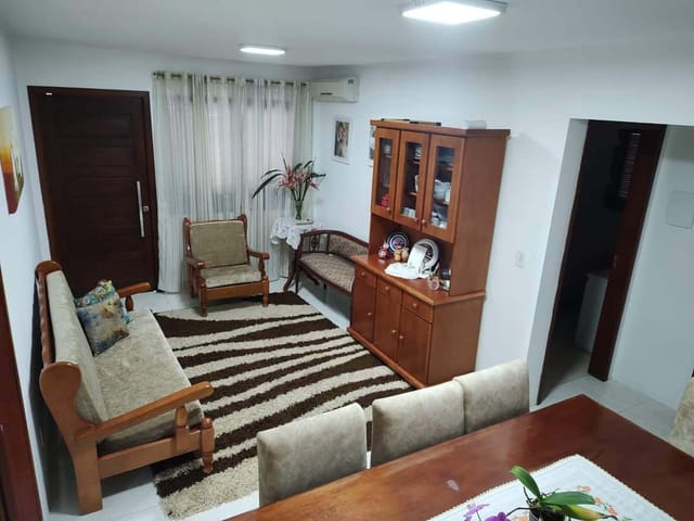 Casa 4 quartos e 2 banheiros, à venda, no bairro Três Vendas em Pelotas