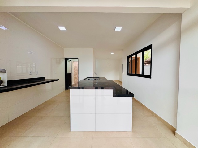 Casa 3 quartos e 2 banheiros, à venda, no bairro Maitinga em Bertioga