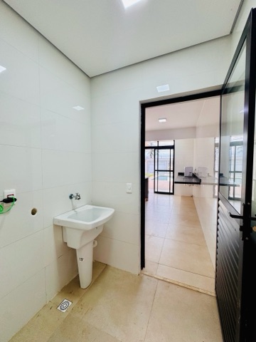 Casa 3 quartos e 2 banheiros, à venda, no bairro Maitinga em Bertioga