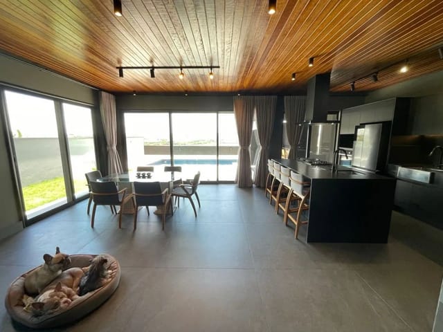 Casa com 450m² 4 quartos e 5 banheiros, à venda, no bairro Condomínio Residencial Jaguary em São José dos Campos