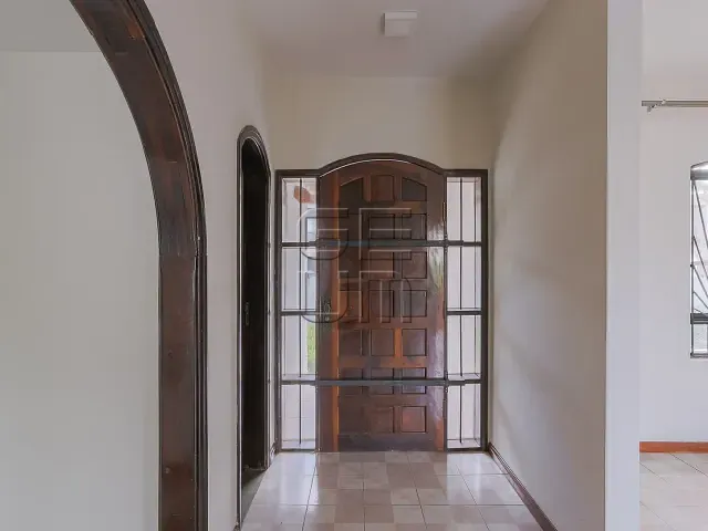 Casa 6 quartos e 6 banheiros, à venda, no bairro Champagnat em Londrina