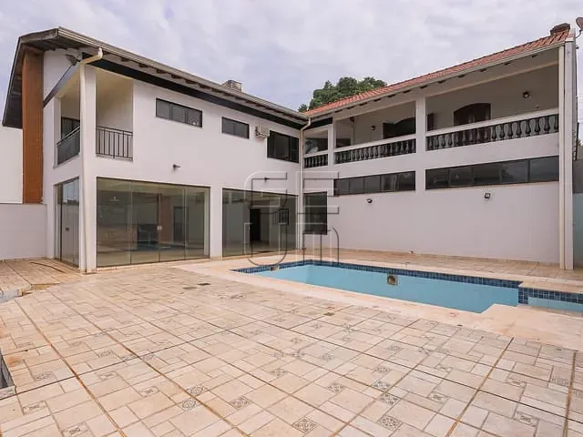 Casa 6 quartos e 6 banheiros, à venda, no bairro Champagnat em Londrina