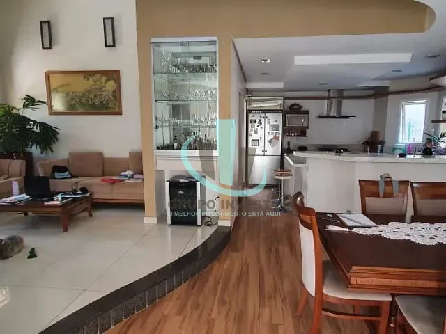Casa com 489m² 3 quartos e 3 banheiros, à venda, no bairro Vila Sedenho em Araraquara
