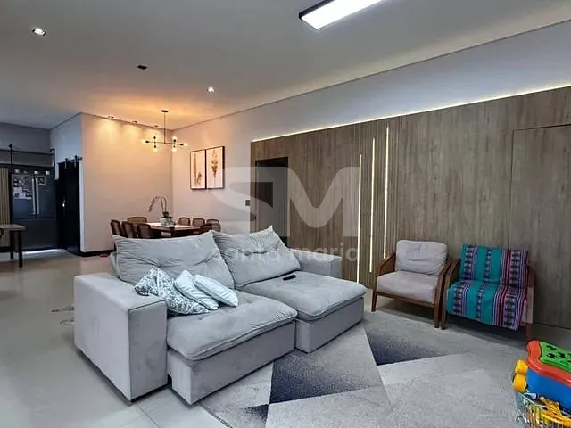 Casa com 370m² 3 quartos e 1 banheiro, à venda, no bairro Presidente Médici em Chapecó