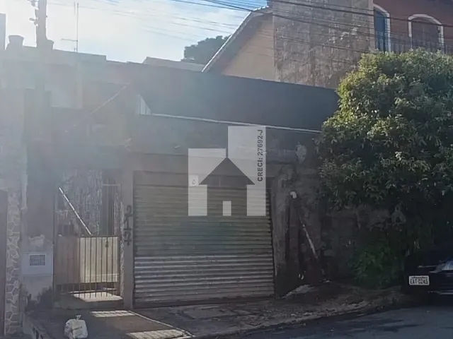 Casa com 250m² 2 quartos e 1 banheiro, à venda, no bairro Jardim Tamoio em Jundiaí