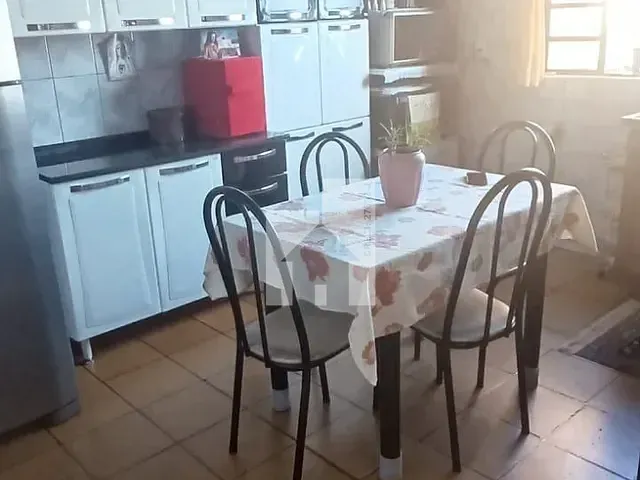 Casa com 250m² 2 quartos e 1 banheiro, à venda, no bairro Jardim Tamoio em Jundiaí
