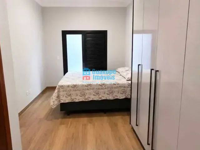 Casa 3 quartos e 2 banheiros, à venda, no bairro Jardim Três Rosas em Guaxupé