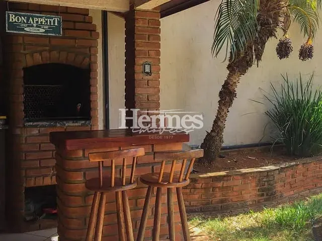 Casa com 250m² 3 quartos e 1 banheiro, à venda, no bairro Jardim Planalto em Paulínia