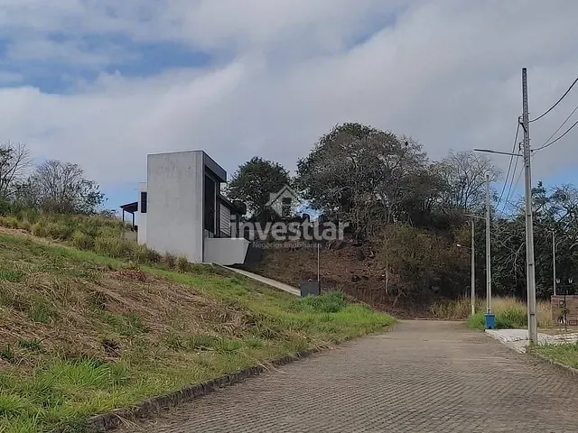 Casa 4 quartos e 3 banheiros, à venda, no bairro DISTRITO DE GALANTE em Campina Grande
