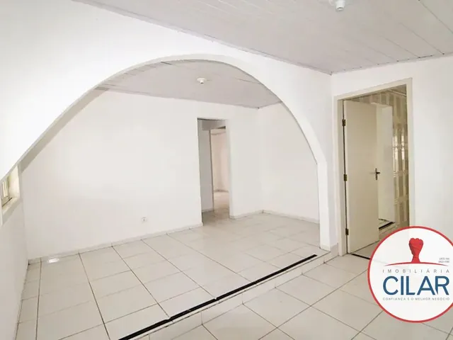 Casa com 330m² 3 quartos e 2 banheiros, à venda, no bairro São Braz em Curitiba