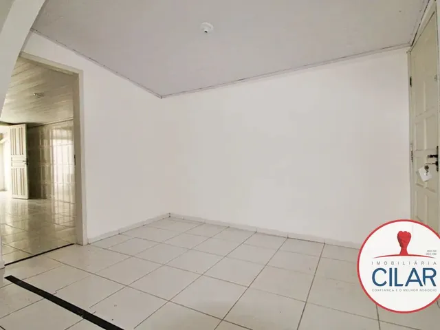 Casa com 330m² 3 quartos e 2 banheiros, à venda, no bairro São Braz em Curitiba