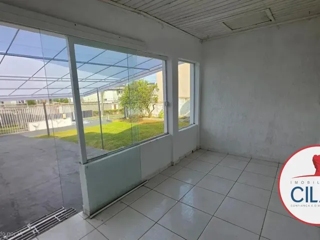 Casa com 330m² 3 quartos e 2 banheiros, à venda, no bairro São Braz em Curitiba