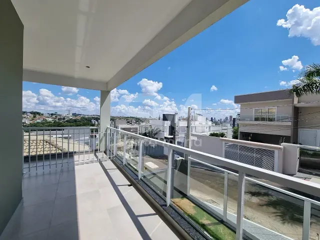 Casa 4 quartos e 4 banheiros, à venda, no bairro Jardim Europa em Chapecó