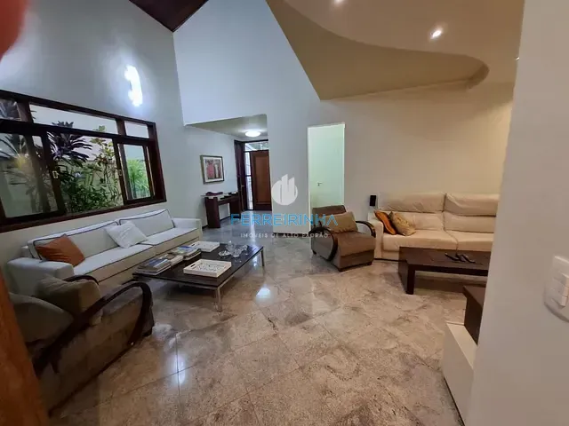 Casa com 360m² 4 quartos e 3 banheiros, à venda, no bairro Jardim das Colinas em São José dos Campos