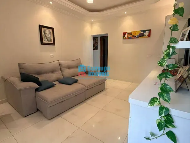 Casa 3 quartos e 2 banheiros, à venda, no bairro Jardim Três Rosas em Guaxupé