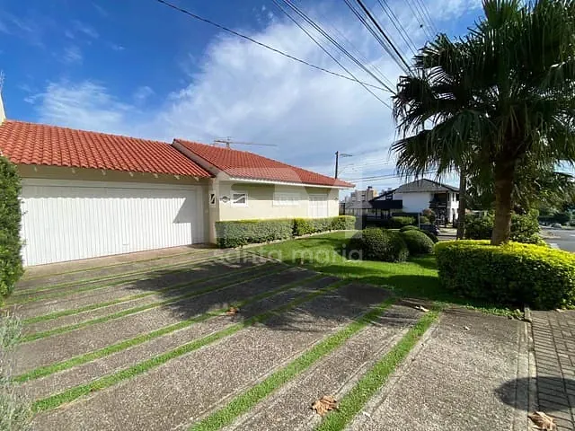 Casa 3 quartos e 3 banheiros, para alugar, no bairro Maria Goretti em Chapecó