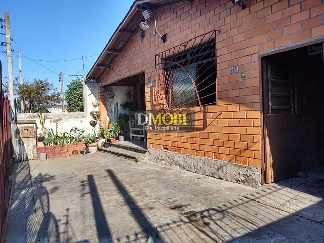 Casa com 300m² 4 quartos e 2 banheiros, à venda, no bairro Morada do Vale I em Gravataí