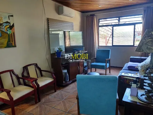 Casa com 300m² 4 quartos e 2 banheiros, à venda, no bairro Morada do Vale I em Gravataí