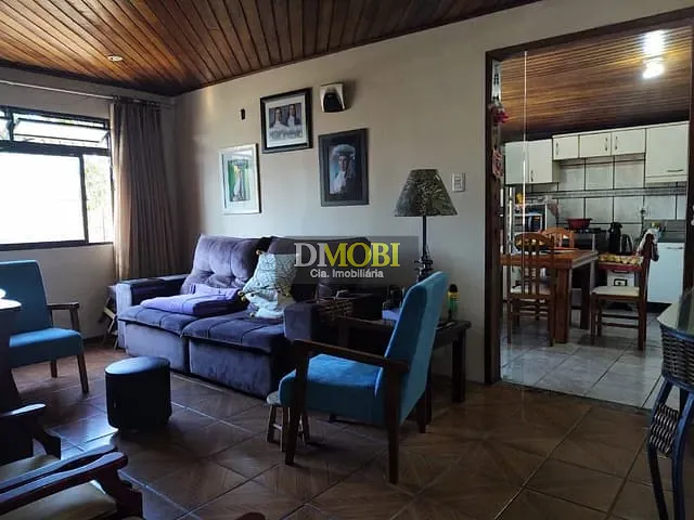 Casa com 300m² 4 quartos e 2 banheiros, à venda, no bairro Morada do Vale I em Gravataí