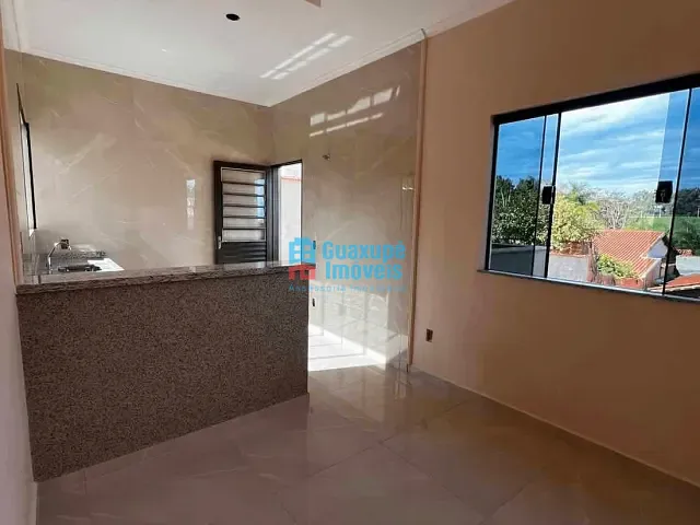 Casa 2 quartos e 1 banheiro, à venda, no bairro Aroeira em Guaxupé