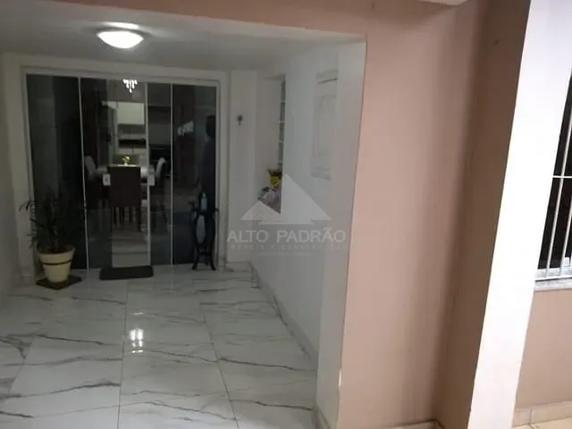 Casa com 250m² 3 quartos e 2 banheiros, à venda, no bairro Jardim Anchieta em Mauá