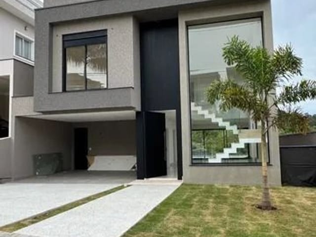 Casa com 360m² 4 quartos e 2 banheiros, à venda, no bairro Sítio do Rosário em Santana de Parnaíba