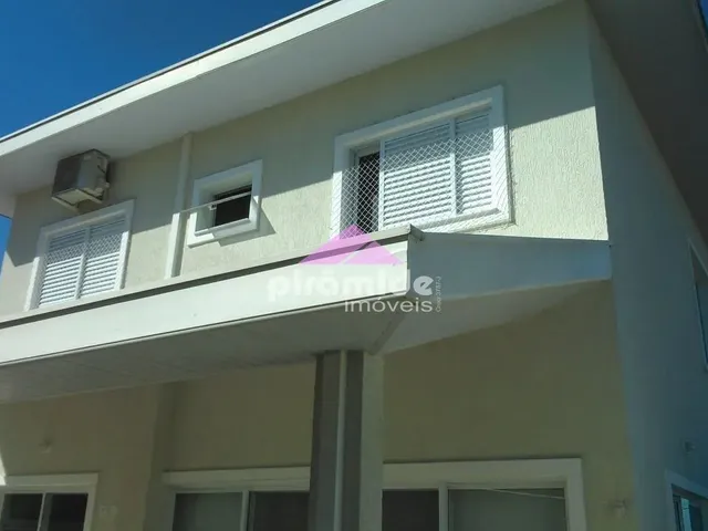 Casa com 252m² 3 quartos e 3 banheiros, à venda, no bairro Condomínio Residencial Mantiqueira em São José Dos Campos