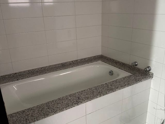 Casa com 360m² 4 quartos e 4 banheiros, à venda ou para alugar, no bairro Jardim das Colinas em São José dos Campos