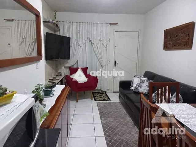Casa com 88m² 2 quartos e 1 banheiro, à venda, no bairro Uvaranas em Ponta Grossa