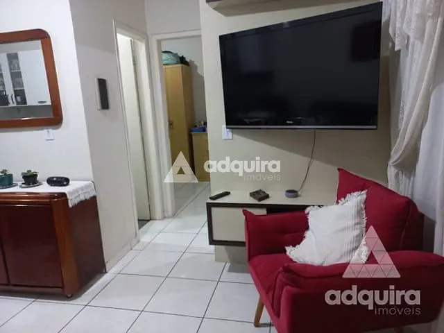 Casa com 88m² 2 quartos e 1 banheiro, à venda, no bairro Uvaranas em Ponta Grossa