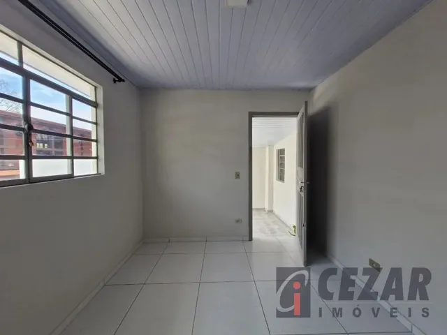 Casa 2 quartos e 1 banheiro, para alugar, no bairro Bairro Alto em Curitiba