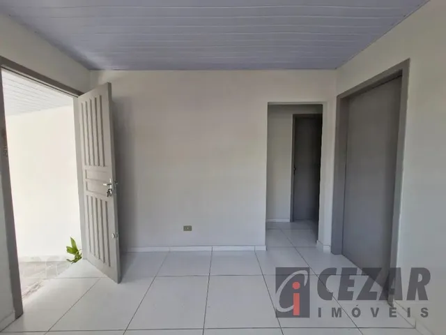 Casa 2 quartos e 1 banheiro, para alugar, no bairro Bairro Alto em Curitiba