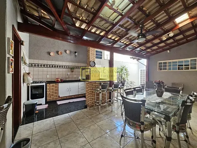 Casa com 268m² 4 quartos e 4 banheiros, à venda, no bairro Boa Vista em São José do Rio Preto