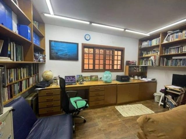 Casa com 232m² 3 quartos e 4 banheiros, à venda, no bairro Granja Viana em Cotia