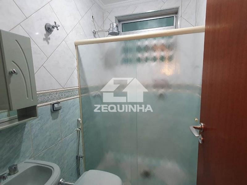 Casa, 3 quartos, 245 m² - Foto 9