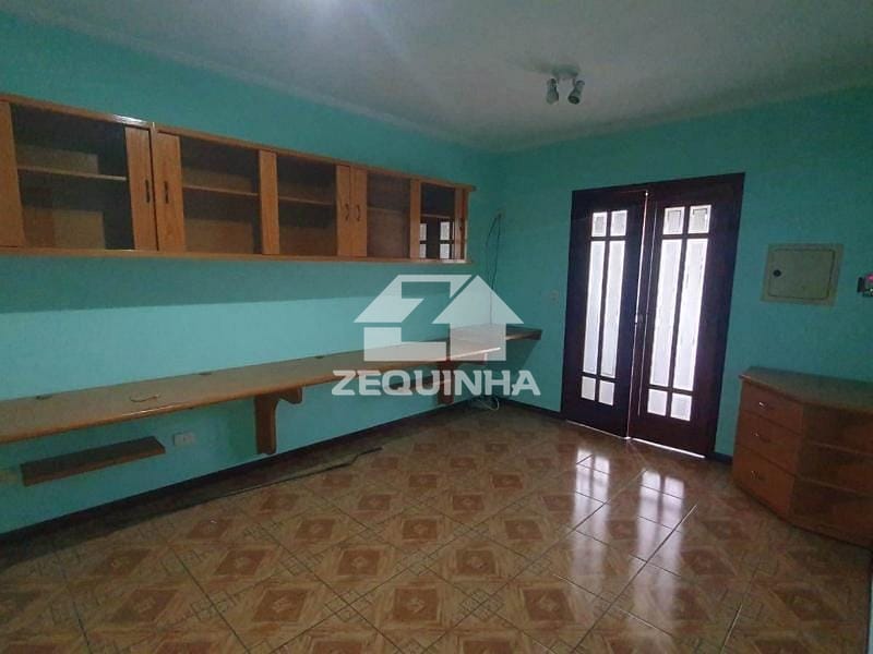 Casa, 3 quartos, 245 m² - Foto 15