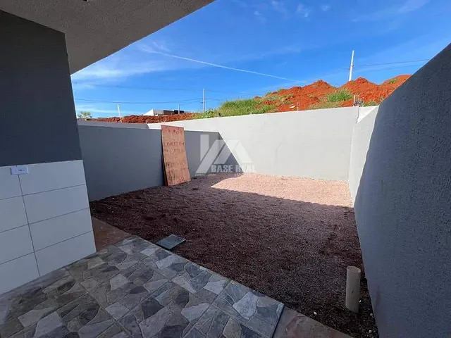Casa 2 quartos e 1 banheiro, à venda, no bairro Cará-Cará em Ponta Grossa