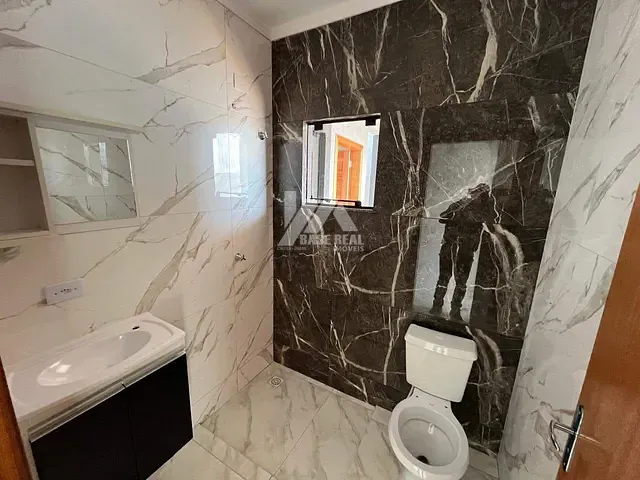 Casa 2 quartos e 1 banheiro, à venda, no bairro Cará-Cará em Ponta Grossa