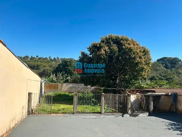 Casa com 1975m², à venda, no bairro JAPY em Guaxupé