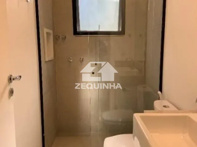 Casa com 1200m² 6 quartos e 8 banheiros, para alugar, no bairro Estancia Parque de Atibaia em Atibaia