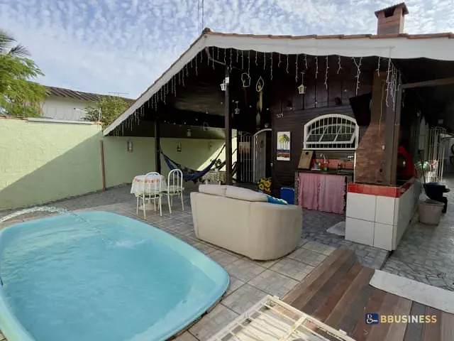 Casa 5 quartos e 3 banheiros, à venda, no bairro Indaiá em Bertioga