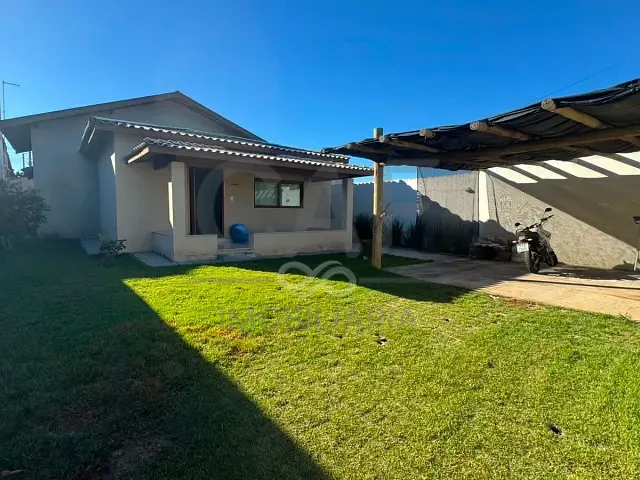 Casa 2 quartos e 2 banheiros, à venda, no bairro Residencial dos Imigrantes em Holambra