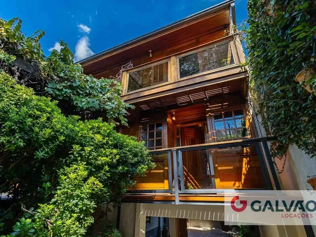 Casa 3 quartos e 1 banheiro, para alugar, no bairro Campina do Siqueira em Curitiba