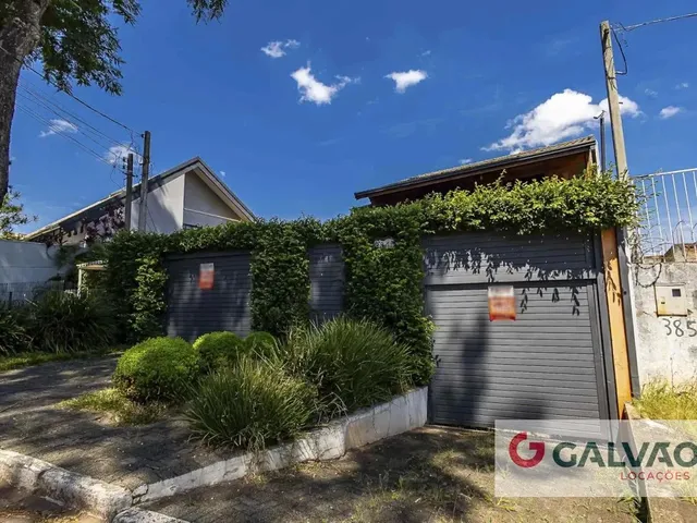 Casa 3 quartos e 1 banheiro, para alugar, no bairro Campina do Siqueira em Curitiba