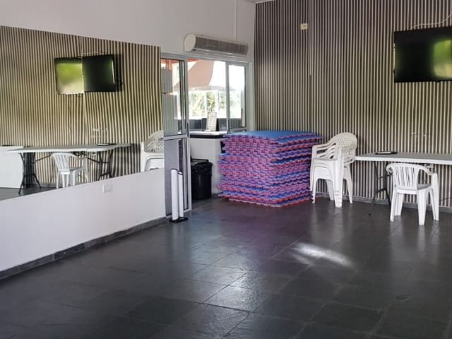 Casa com 500m² 2 quartos e 3 banheiros, à venda, no bairro Parque Esmeralda em Barueri