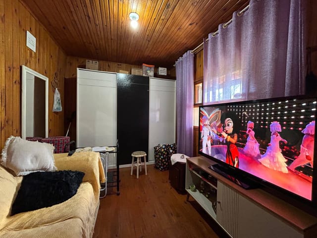 Casa com 980m² 3 quartos e 2 banheiros, à venda, no bairro Areal em Pelotas