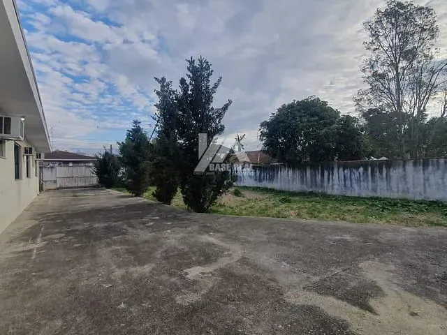 Casa 3 quartos e 6 banheiros, à venda, no bairro Orfãs em Ponta Grossa